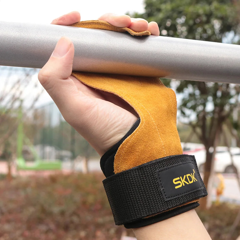 واقيات راحة اليد المصنوعة من جلد البقر الفاخر مع أربطة للمعصم لرفع الأثقال